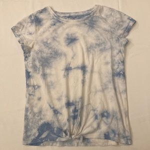 Girls blue and white top